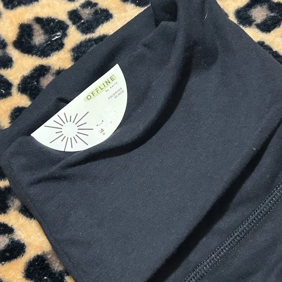 aerie Black OG Super Flare Foldover Leggings size M (regular length) - Picture 4 of 4